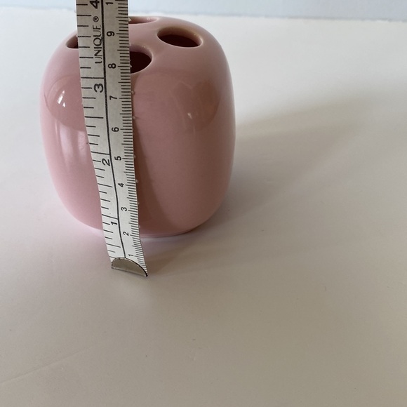 VINTAGE MCM pink toothbrush holder - Picture 9 of 10
